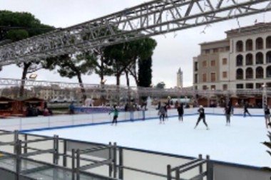 Pista di pattinaggio su ghiaccio allex Arsenale - Foto Comune di Verona